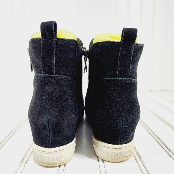 Blondo Black Giselle Suede Waterproof Zip Up Ankle Boots i1007 - Picture 6 of 11